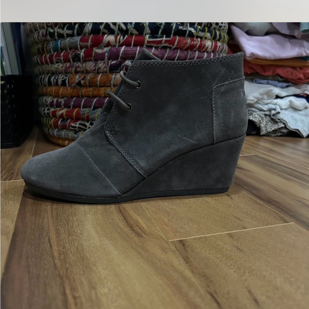 Toms Charcoal Suede Wedge Boots
